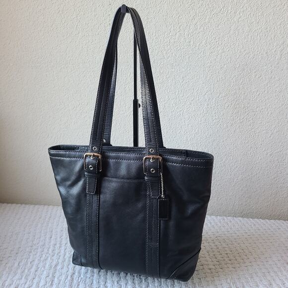 Coach Handbags - Coach Black Leather Shoulder Bag Purse F11201